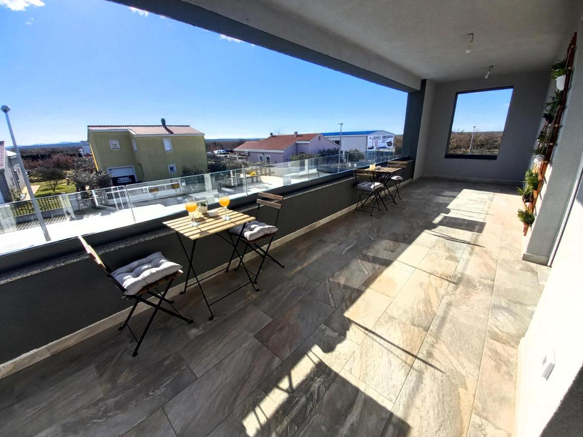 Villa Tia With Heated Pool & Jacuzzi Murvica  Bagian luar foto