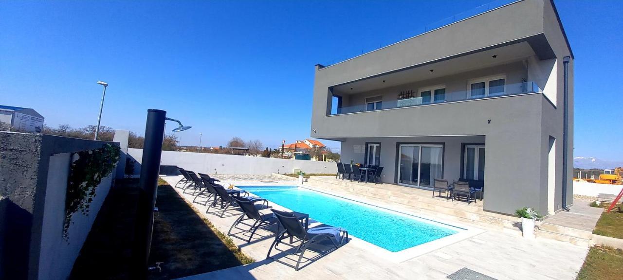 Villa Tia With Heated Pool & Jacuzzi Murvica  Bagian luar foto